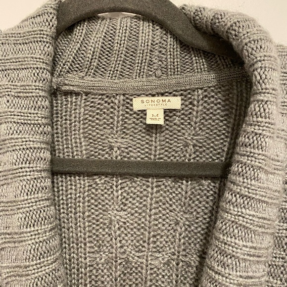 •2/$30• Gray Sonoma Cable Knit Cardigan - Size Medium - Picture 3 of 5